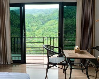 Yamee Homestay Cafe - Mae Sai - Balkon