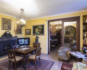 B&b - Foresteria - Frontelago Lake Como - Mandello del Lario - Essbereich