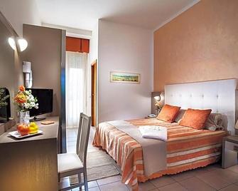 Hotel Bella Zurigo - Gatteo a Mare - Ložnice