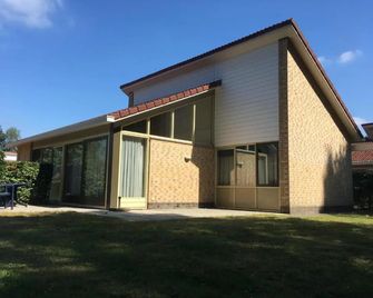 Lindenbergh Ommen - Ommen - Будівля