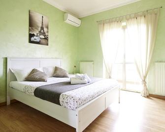 Villino Fiorella - Ciampino - Bedroom