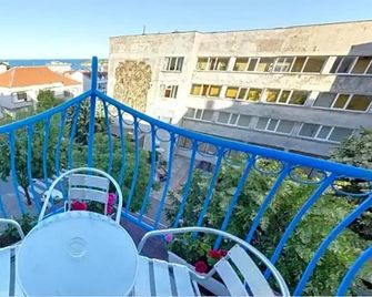 Family Hotel Four Seasons Tsarevo - Tsarevo - Balkon
