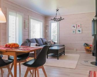 Tapiska by Interhome - Taivalkoski - Comedor