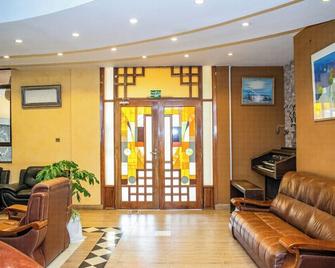Astorian Grand Hotel Naivasha - Naivasha - Lobby