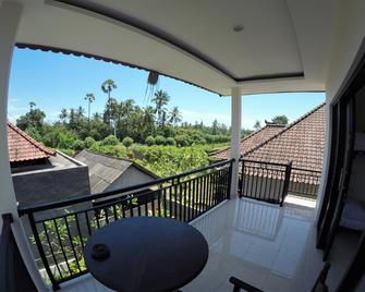 Bali Fab Dive Center - Abang - Balcony