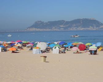 apartment at the beach of Getares with roomsbikeanddive - Algeciras - Beach