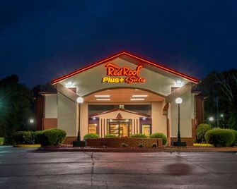 Red Roof Inn Plus+ & Suites Opelika - Opelika - Building