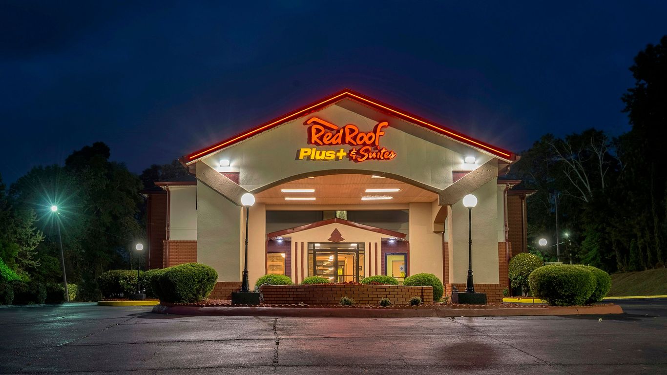 Red Roof Inn Plus+ & Suites Opelika