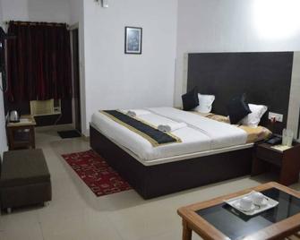 Hotel Buddha Residency - Bodh Gaya - Ložnice