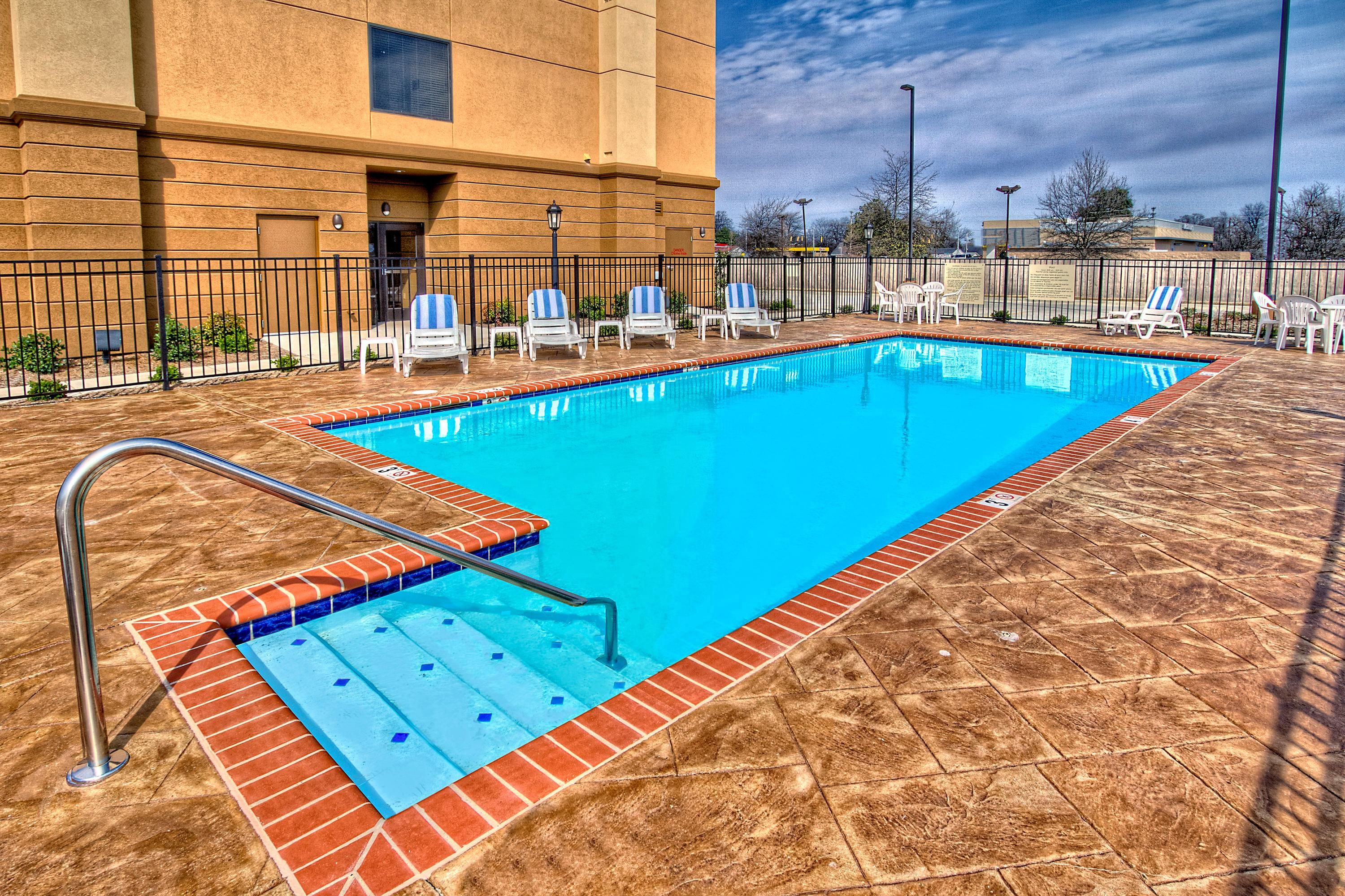 Hampton Inn Clarksdale - Clarksdale - Zwembad
