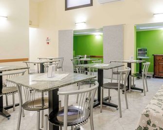 Hotel 3 Cozy and Authentic Stay in Ventimiglia - Ventimiglia - Restaurant
