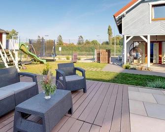 Lovely home in Karwia - Karwia - Patio