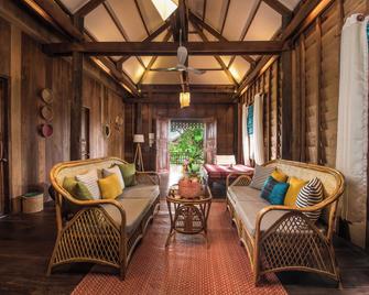 Phum Khmer Lodge - Village Cambodian Eco-Lodge - Siem Reap - Pokój dzienny