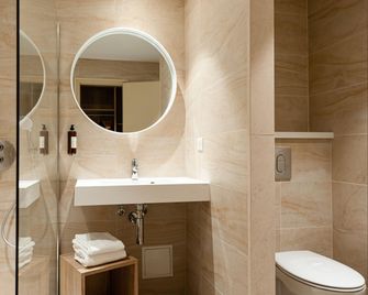 Les Nomades Beaune - Beaune - Bathroom