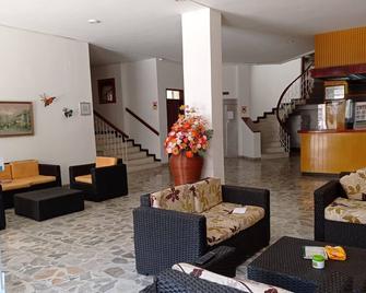 هوتل بيتوما - بلدية سانتا مارتا - ردهة