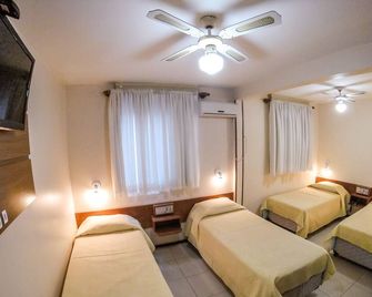 Milão Hotel - Porto Alegre - Habitación