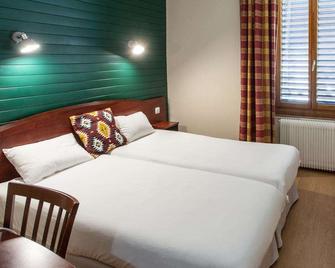 Grand Hotel de la Poste - Vienne - Bedroom
