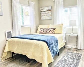 Tranquil & Bright - Normal Heights Delight - San Diego - Bedroom