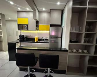 Prédio Excelsior vista exuberante - Belo Horizonte - Cocina