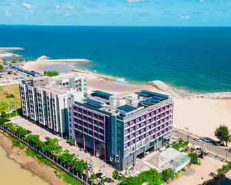 Fortune Saeng Chan Beach Hotel Rayong - Rayong - Gebäude