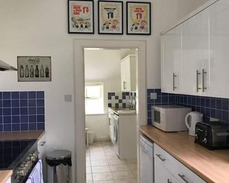 Kirklands Cottages - Melrose - Kitchen