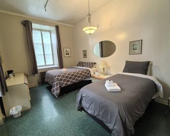 Auberge du Couvent - Saint-Casimir - Bedroom