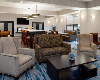 Hampton Inn by Hilton Kansas City Northeast - Kansas City - Lounge