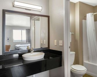 Motel 6-Merced, Ca - North - Merced - Bathroom