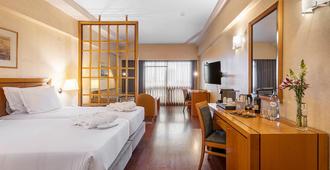 Hotel Roma - Lisbon - Bedroom