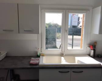 Hébergements le Camp d'Auneau - Auneaululu New - Auneau-Bleury-Saint-Symphorien - Küche