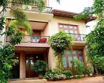 Colombo Mount Beach Hostel - Dehiwala-Mount Lavinia - Building
