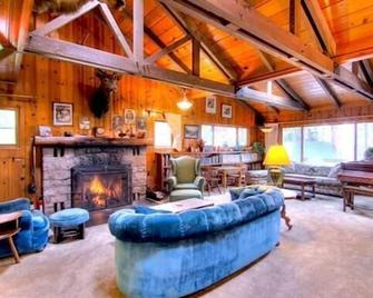 Twin Top Lodge - Incline Village - Living room
