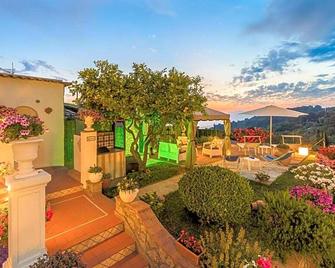 B&B Villa Cristina - Anacapri - Outdoors view