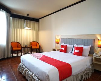 Adika Hotel Bahtera - Balikpapan - Bedroom