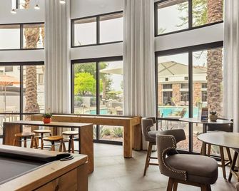 CozySuites Glendale by the stadium with pool 06 - Glendale