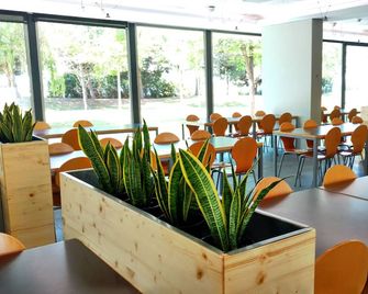 Centre Esplai Hostel - el Prat de Llobregat - Ristorante