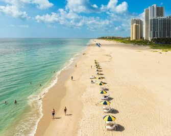 The Singer Oceanfront Resort Singer Island, Curio by Hilton - Riviera Beach - Beach