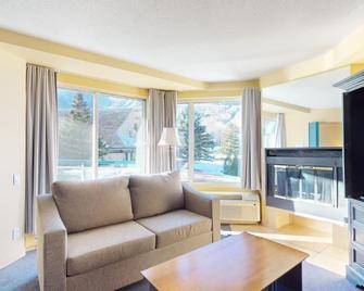 Hébergement Mont-Ste-Anne Condos - בופרה - סלון