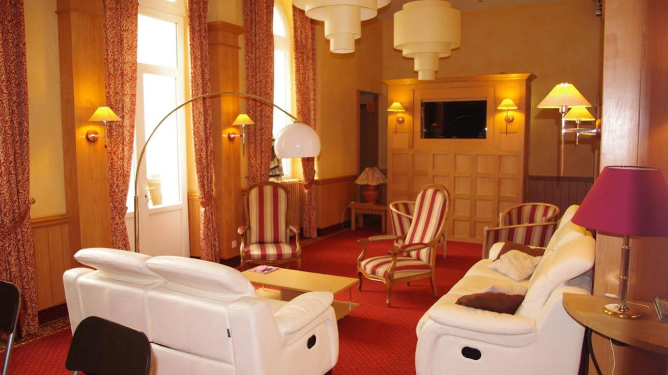 Hotel Le Sacca, Nouvelle Equipe