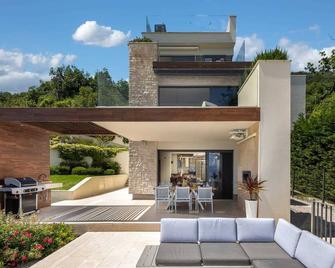 Luxury Villa Aspecta with Pool - Opatija - Patio
