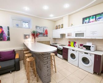 Optimum Hostel - Vladivostok - Cozinha