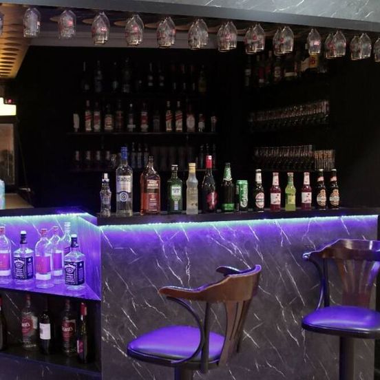 Dimet Park Hotel image 1