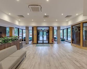 Holiday Inn Hemel Hempstead M1, Jct. 8 By IHG - המל המפסטד - לובי