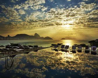 Fairmont Rio de Janeiro Copacabana - Rio de Janeiro - Pool