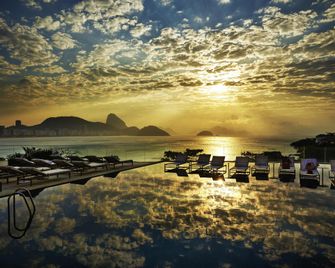 Fairmont Rio de Janeiro Copacabana - Rio de Janeiro - Pool