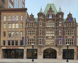 Hilton Garden Inn Dayton Downtown - Dayton - Gebäude