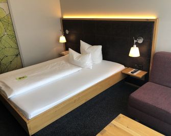Hotel Linde - Гюнцбург - Спальня