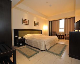 National Hotel - Jerusalem - Jerusalem - Bedroom