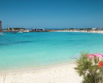 Hotel Aurora - Porto Cesareo - Pláž