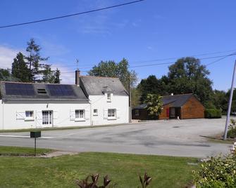 Au Bas Chalonge l'Appart - Ligné - Edificio